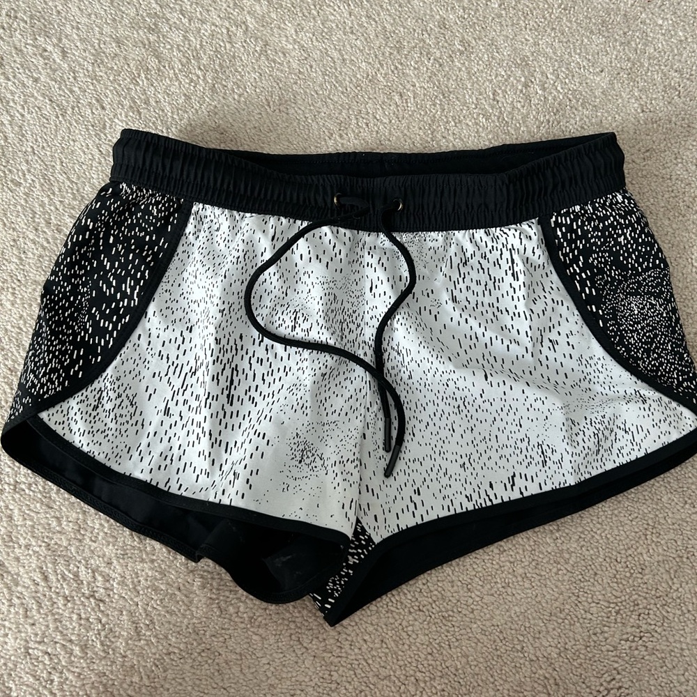 Fabletics printed shorts - women size XS